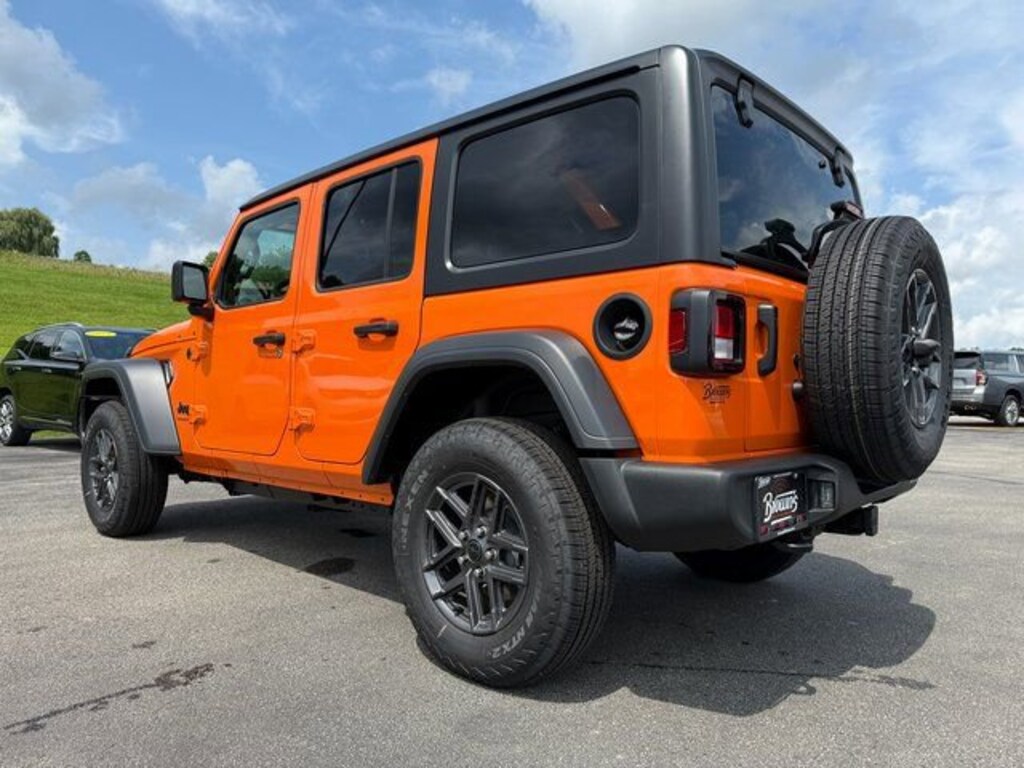 New 2025 Jeep Wrangler 4-DOOR SPORT S Sport Utility