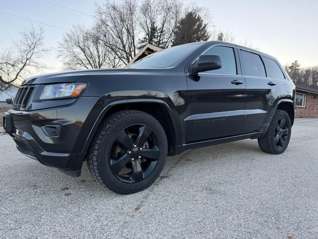 Used 2015 Jeep Grand Cherokee Altitude SUV