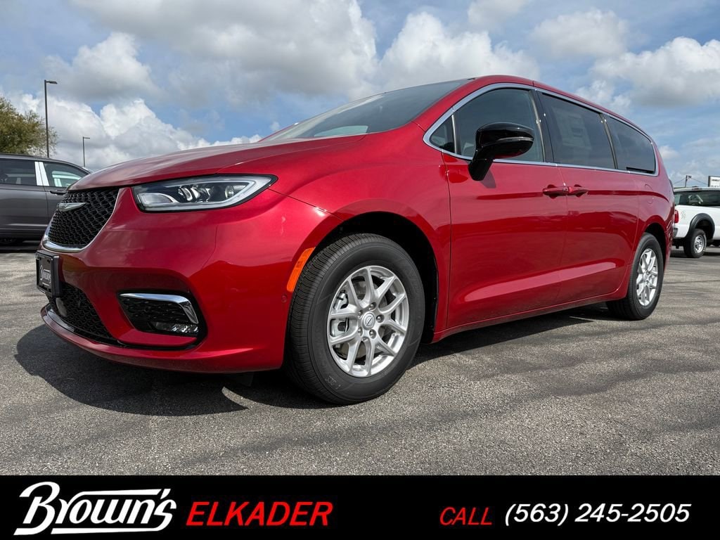 2026 Chrysler Pacifica Passenger Van 