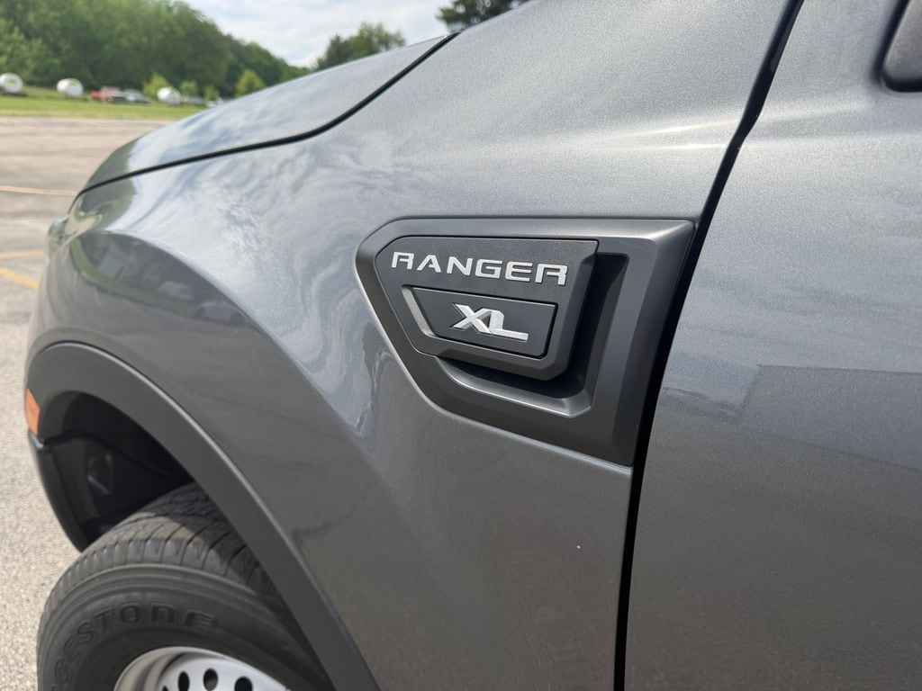 2022 Ford Ranger XL - Photo 17