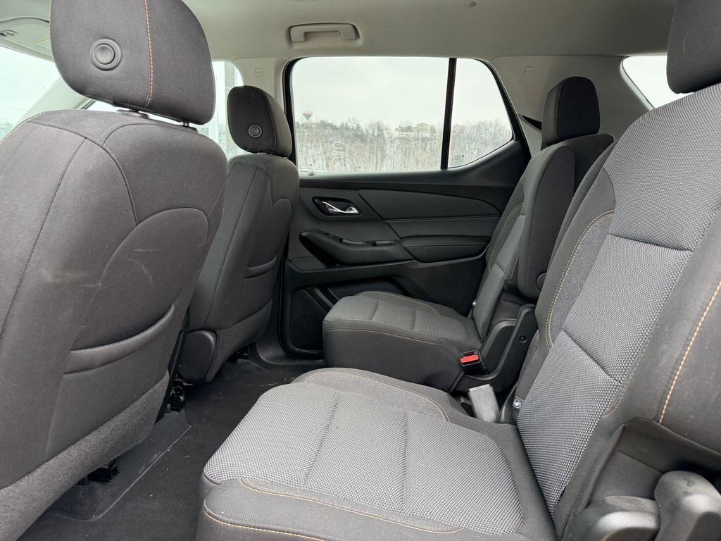 Used 2021 Chevrolet Traverse LT Cloth AWD LT Cloth w/1LT