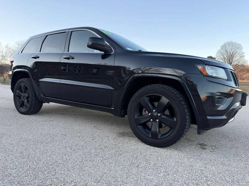 Used 2015 Jeep Grand Cherokee Altitude SUV