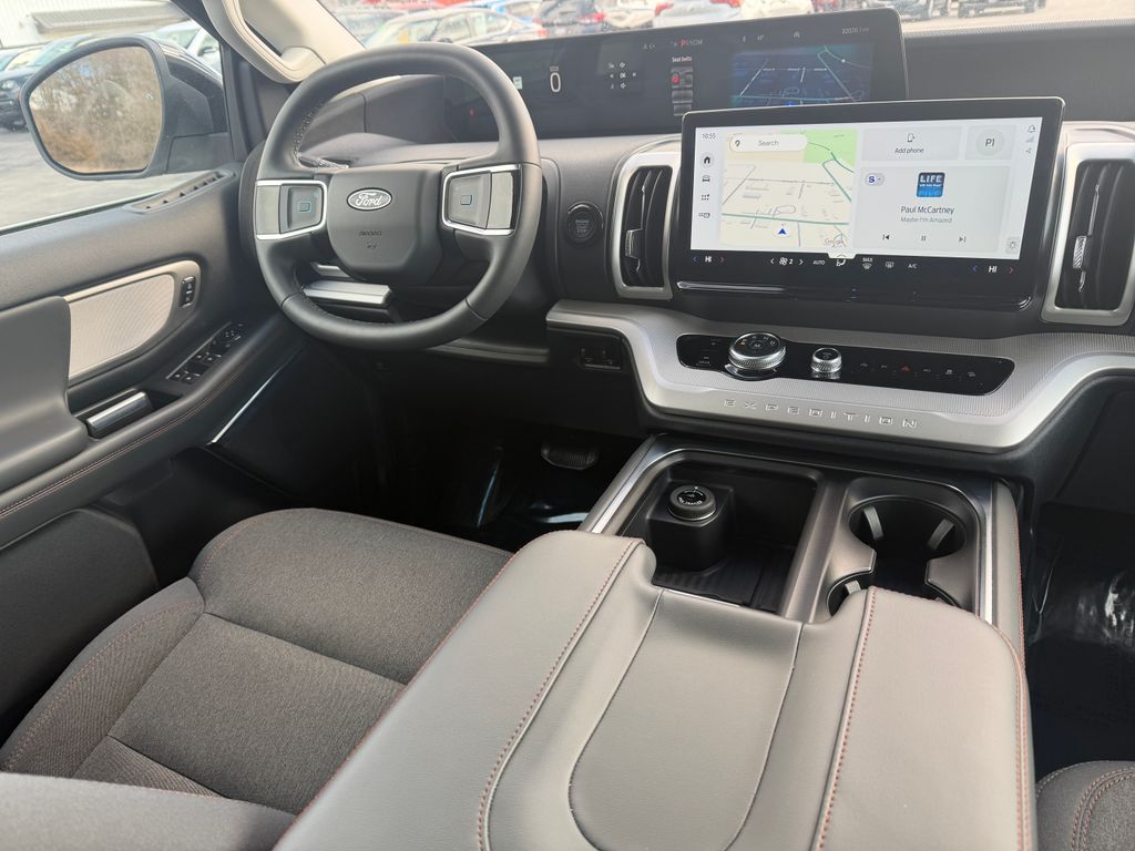 2025 Ford Expedition Active - Photo 25