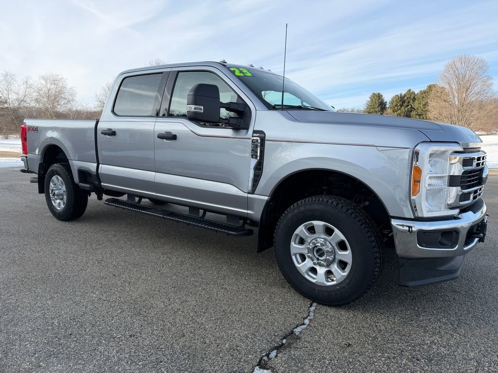 Used 2023 Ford F-350SD XLT Truck