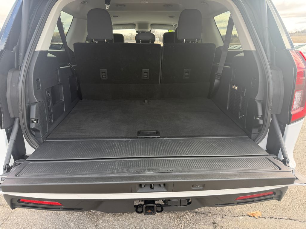 2025 Ford Expedition Active - Photo 11