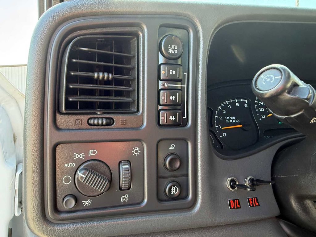2005 Chevrolet Silverado 1500 Z71 - Photo 20