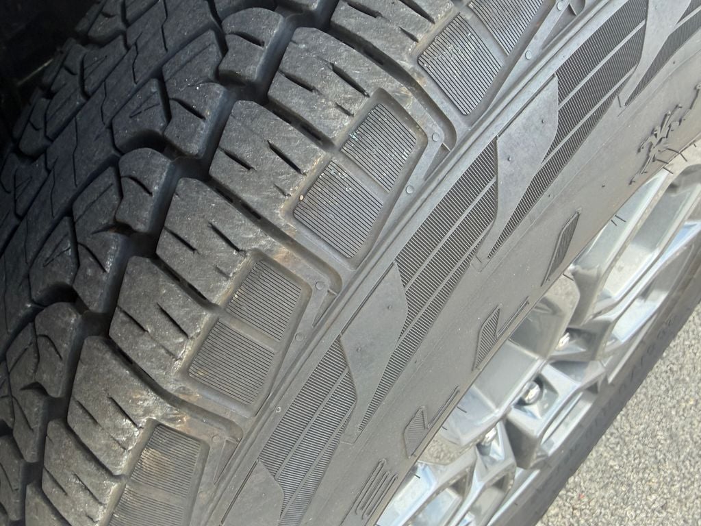 2025 Ford Expedition Active - Photo 15