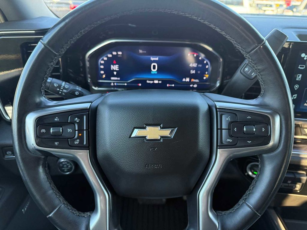 2024 Chevrolet Silverado 2500HD LTZ - Photo 32