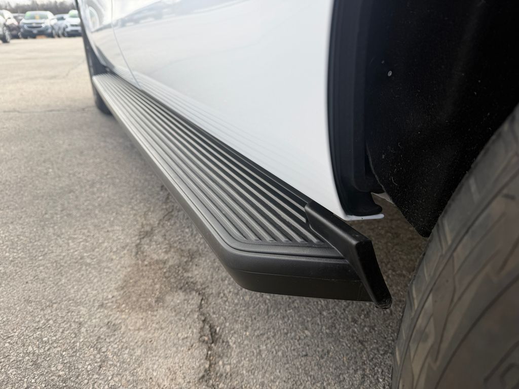 2025 Ford Expedition Active - Photo 16