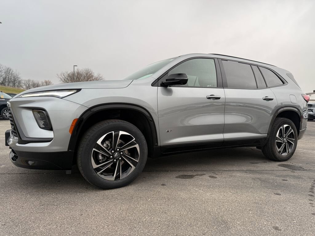 Used 2025 Buick Enclave Sport Touring Sport Touring