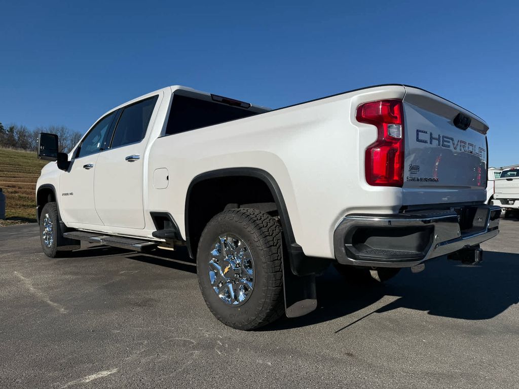 2024 Chevrolet Silverado 2500HD LTZ - Photo 8
