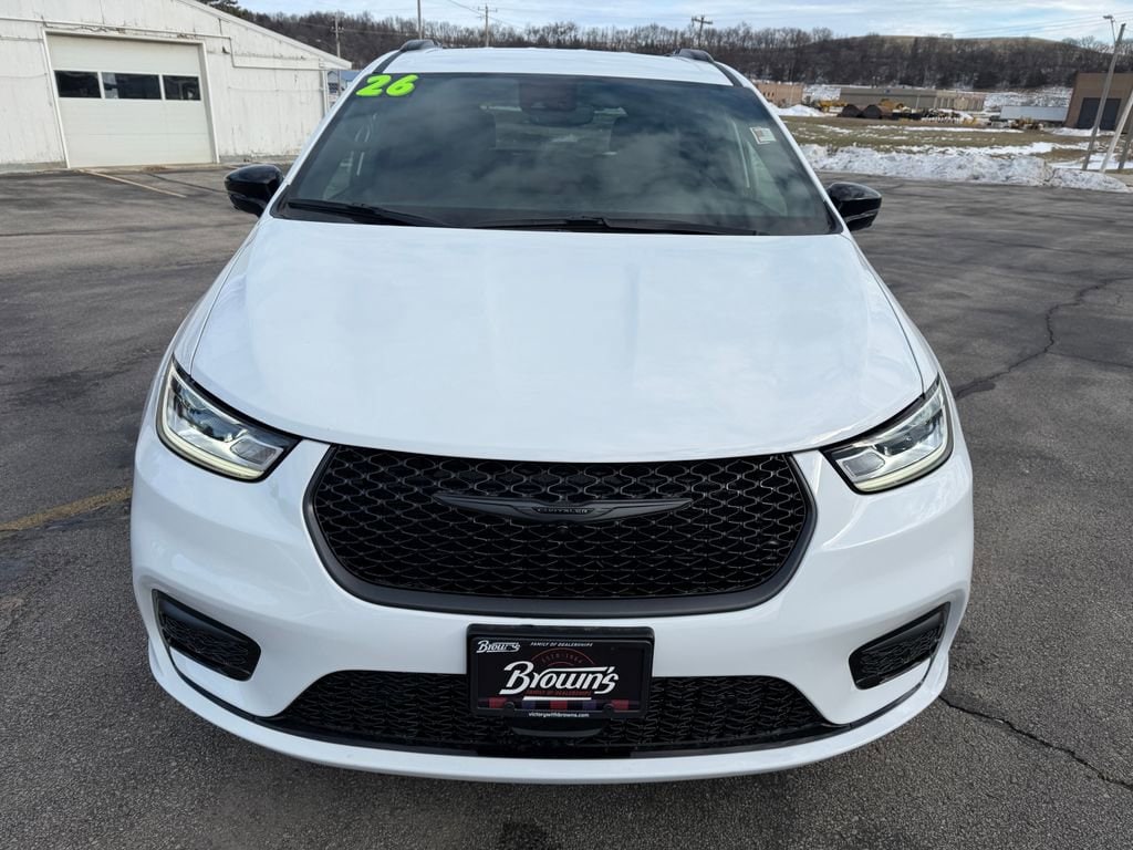 New 2026 Chrysler Pacifica SELECT AWD Passenger Van