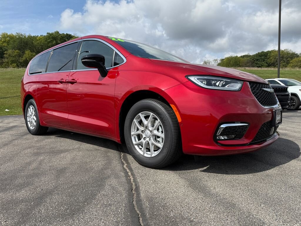 New 2026 Chrysler Pacifica SELECT Passenger Van