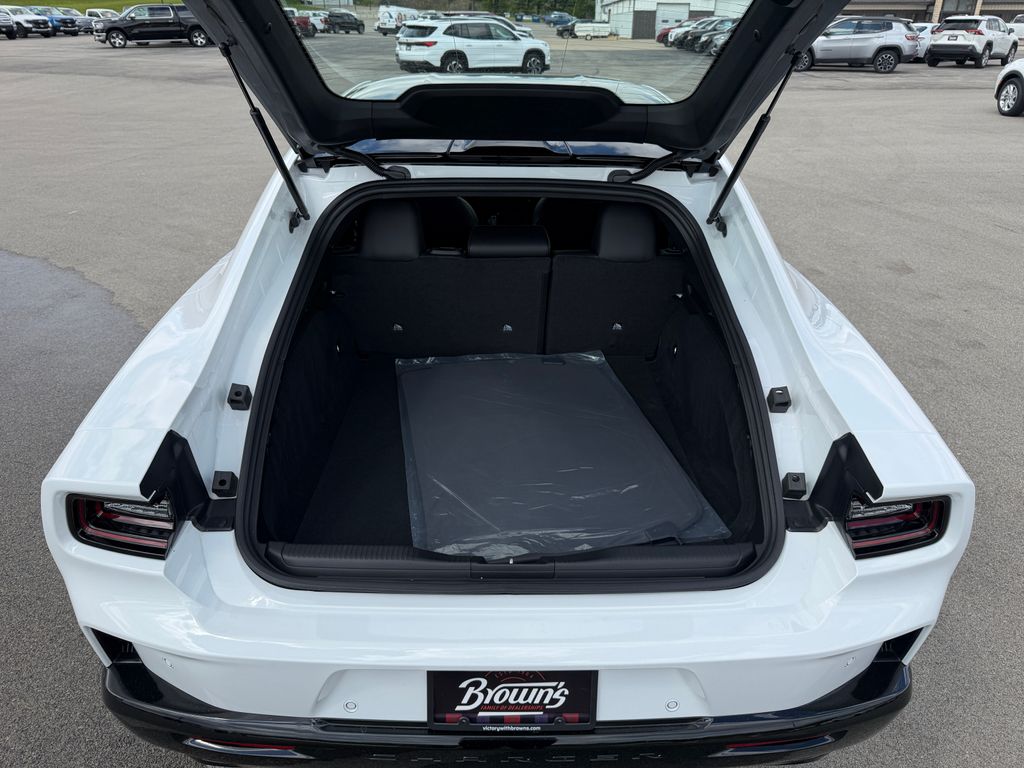 2026 Dodge Charger Scat Pack - Photo 9
