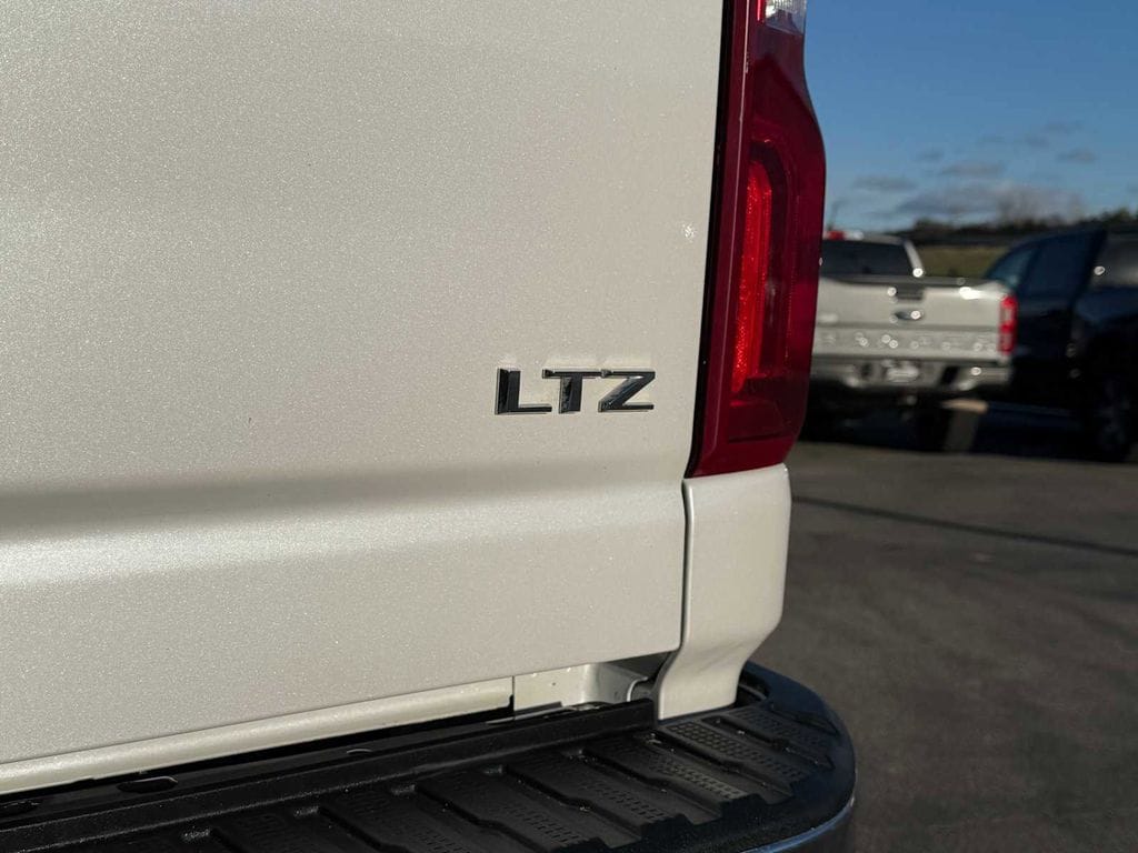 2024 Chevrolet Silverado 2500HD LTZ - Photo 11