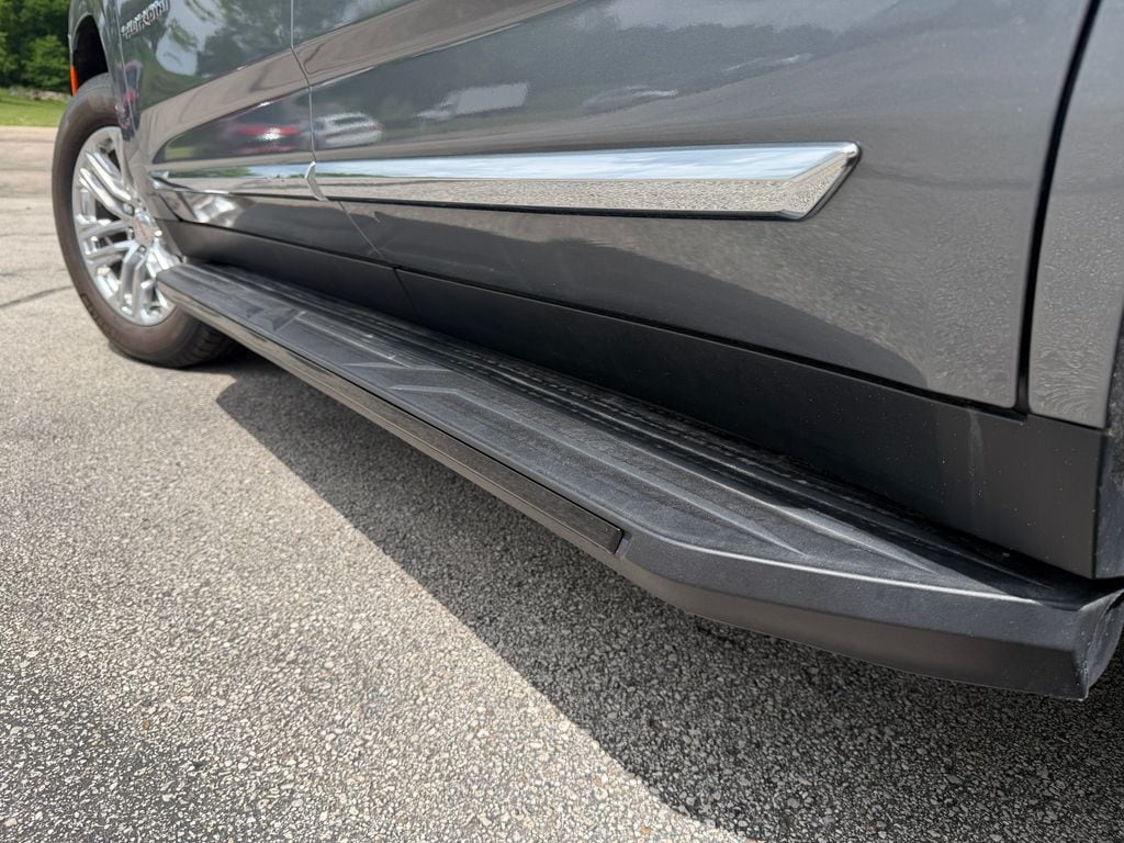2022 GMC Yukon SLT - Photo 13