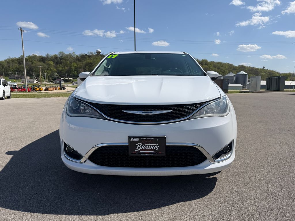 Used 2017 Chrysler Pacifica Touring Plus with VIN 2C4RC1BGXHR782128 for sale in Elkader, IA