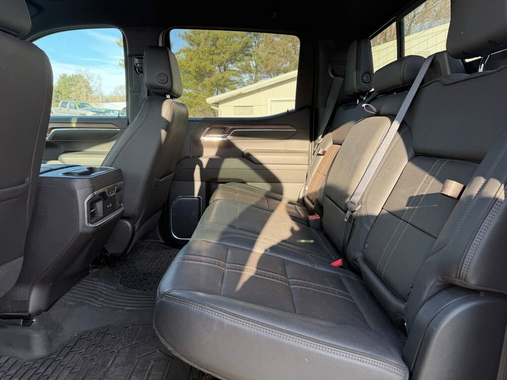 Used 2022 Chevrolet Silverado 1500 High Country 4WD Crew Cab 147 High Country