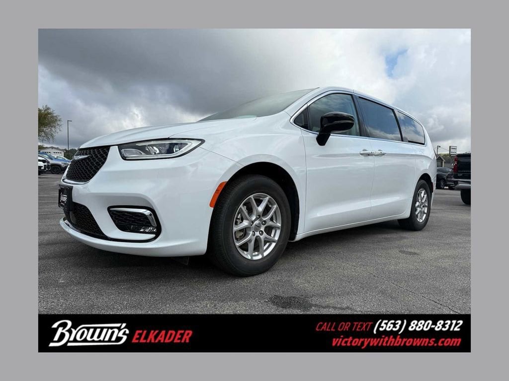 2024 Chrysler Pacifica Touring L FWD 