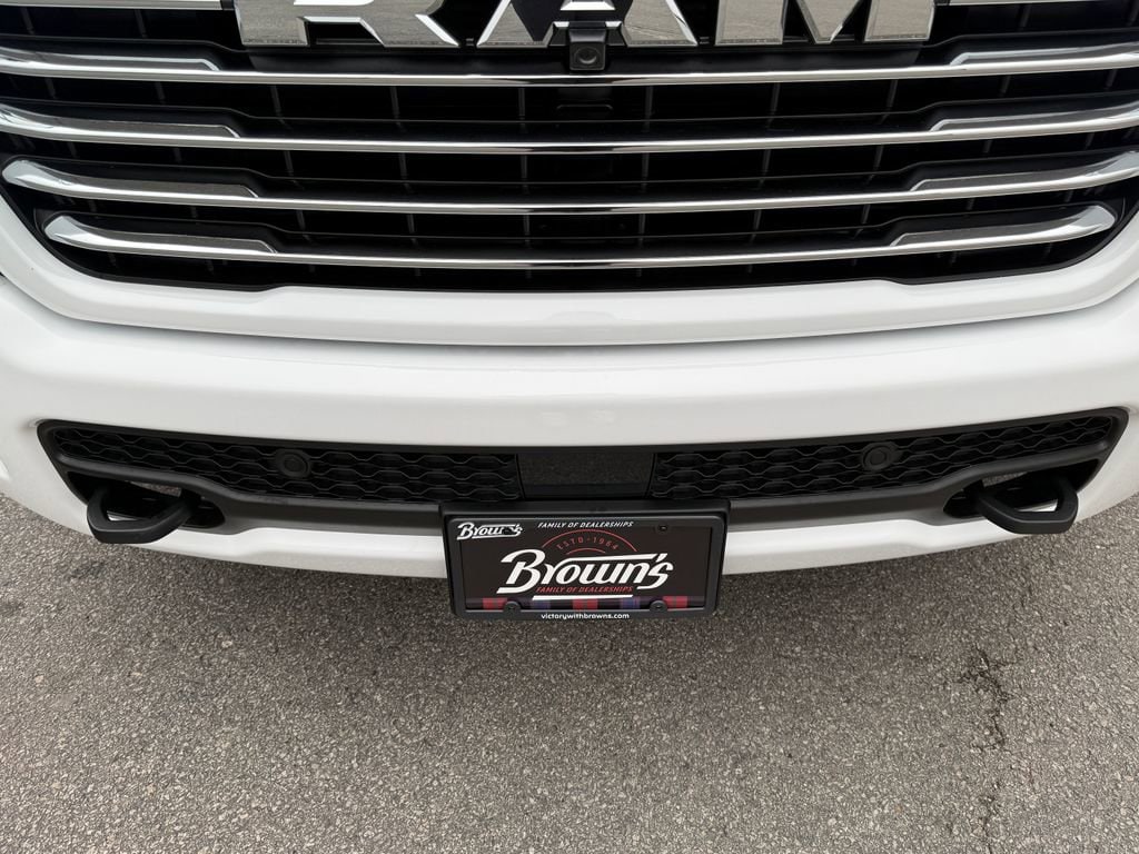 New 2026 Ram 1500 LARAMIE CREW CAB 4X4 5'7 BOX Pickup