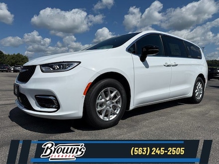 2026 Chrysler Pacifica Select Passenger Van