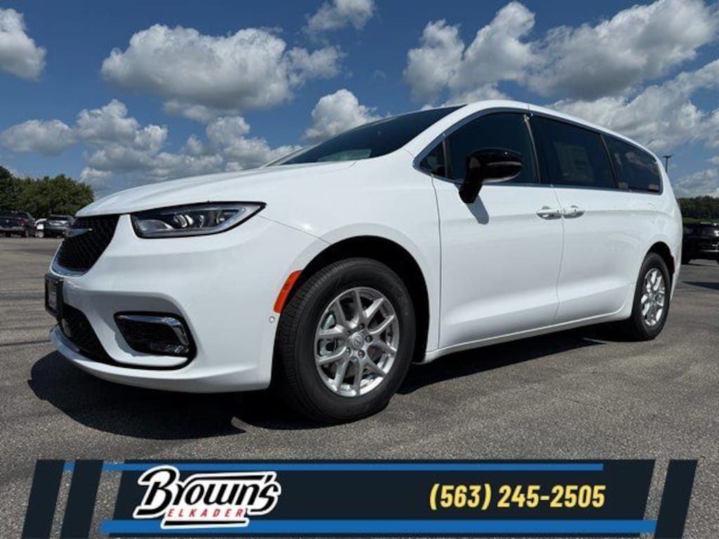 New 2026 Chrysler Pacifica Select Passenger Van