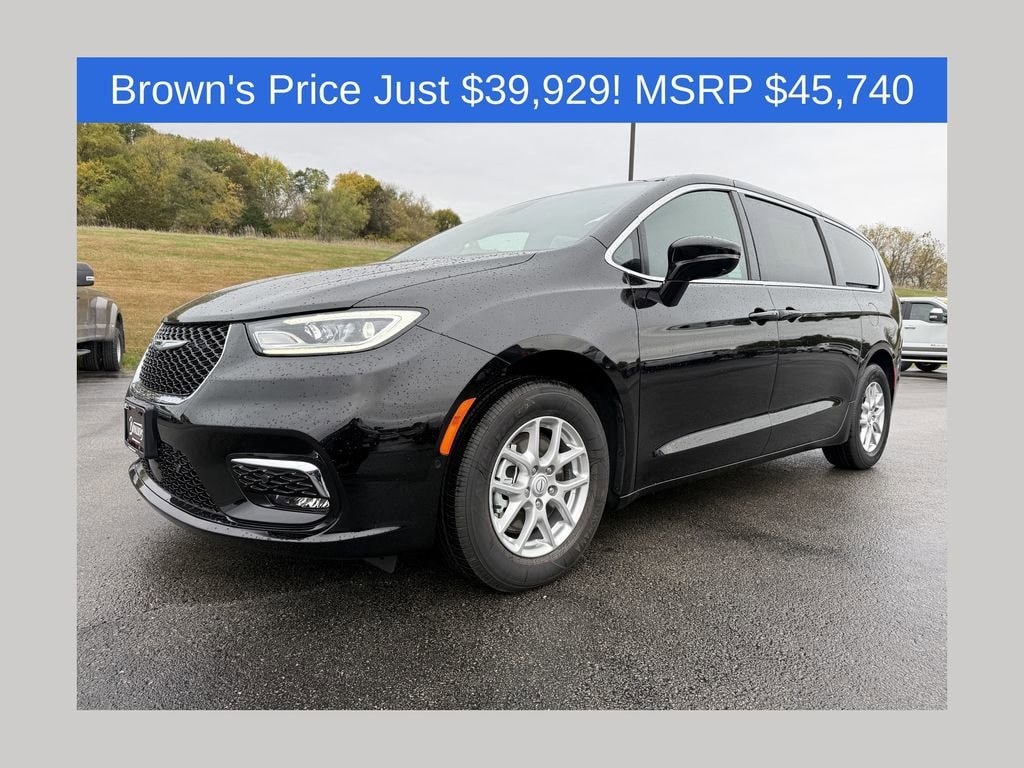 2026 Chrysler Pacifica Passenger Van 