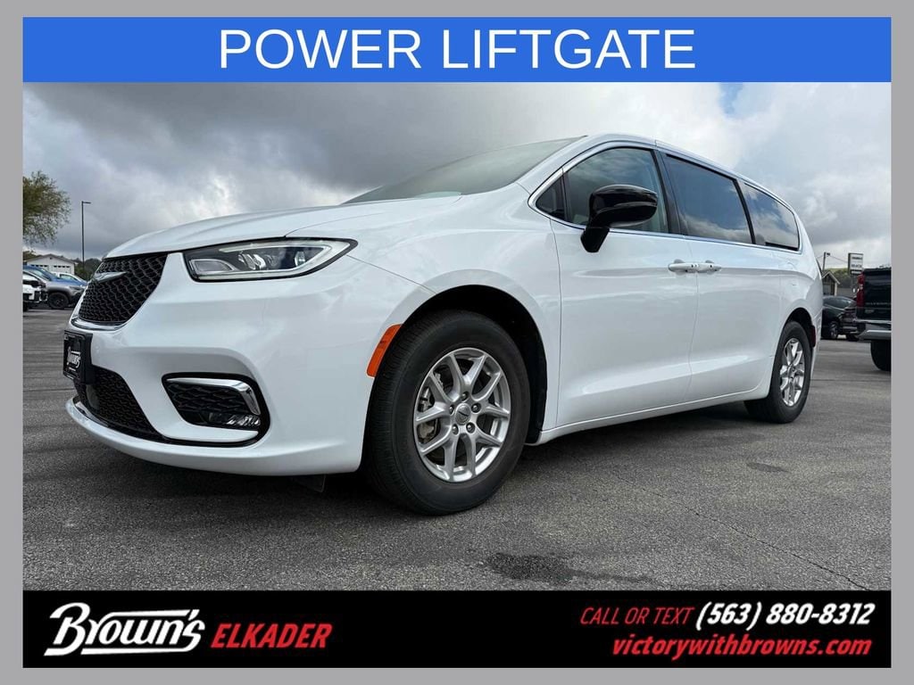 Used 2024 Chrysler Pacifica Touring L Touring L FWD