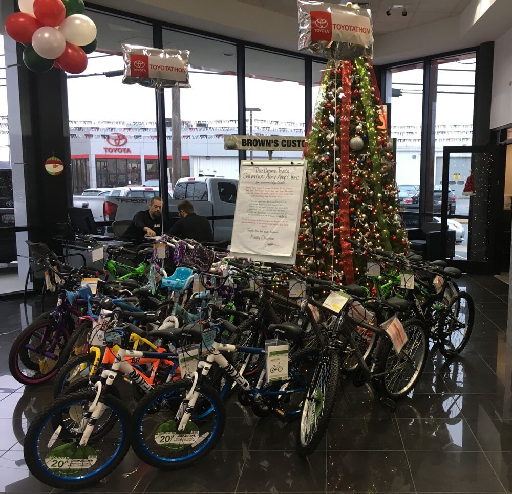 Angel-Tree-2016-Browns-Toyota.jpg