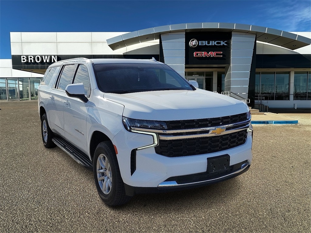 2021 Chevrolet Suburban LS's photo