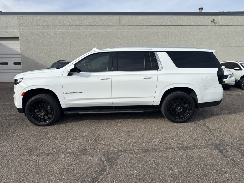 2021 Chevrolet Suburban LS's photo