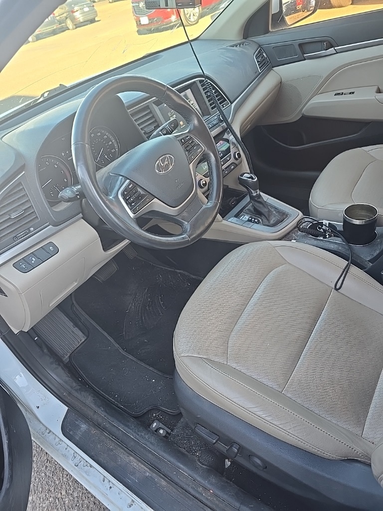 2017 Hyundai Elantra Limited's photo