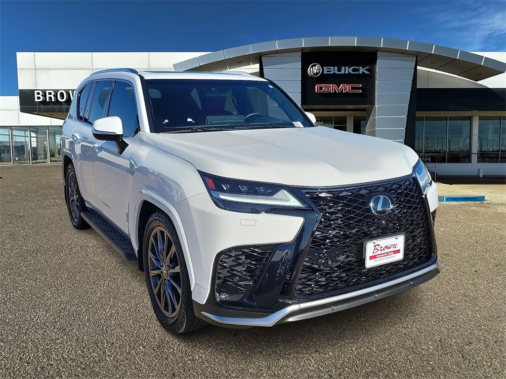 2024 Lexus LX F-Sport's photo