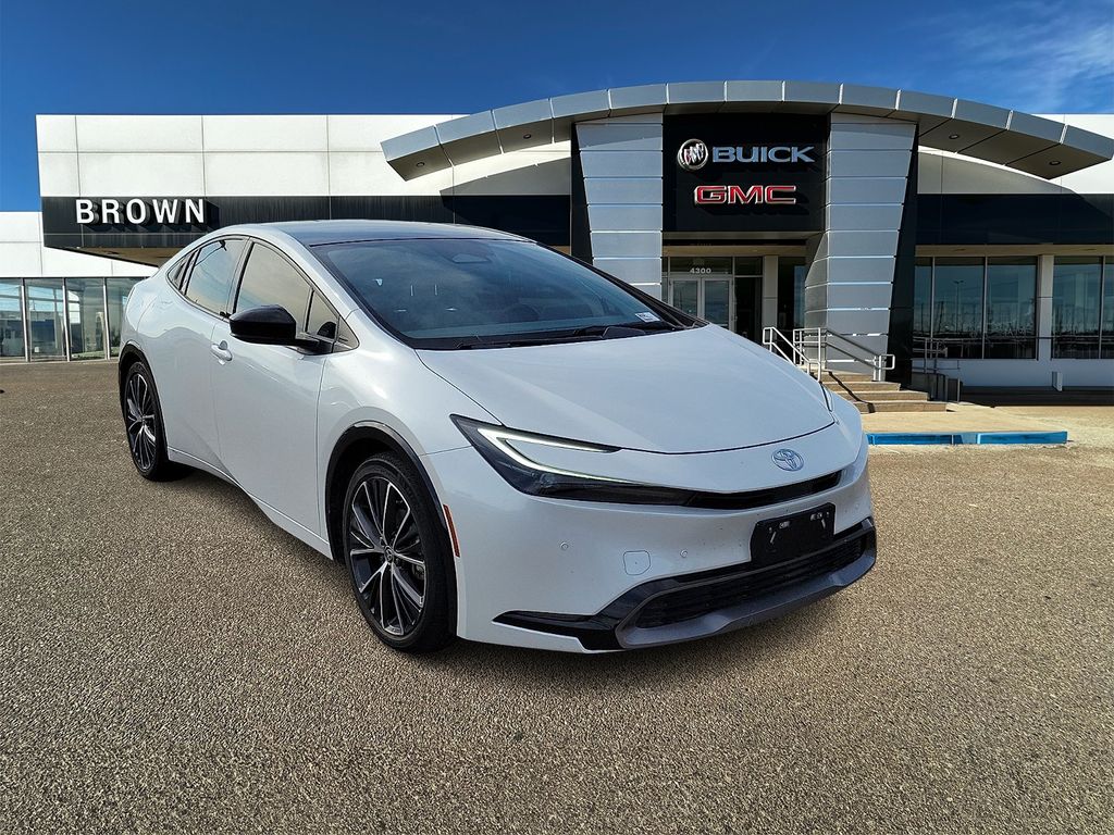 Used 2023 Toyota Prius XLE