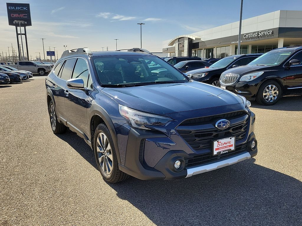 2023 Subaru Outback Touring's photo