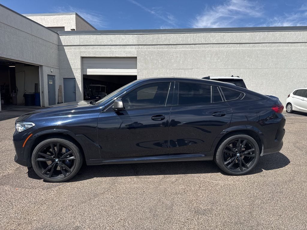 2021 BMW X6 M50i's photo