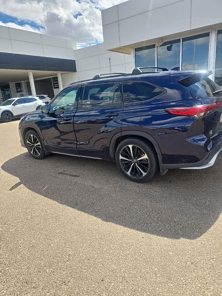 2022 Toyota Highlander XSE 4x4 V6's photo