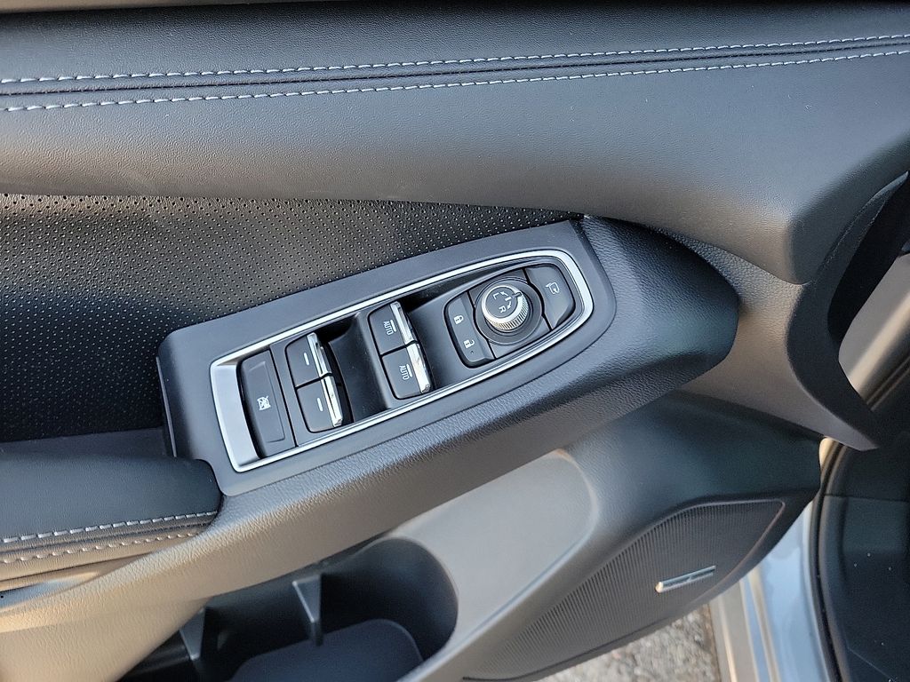 2026 Subaru Ascent Limited - Photo 18