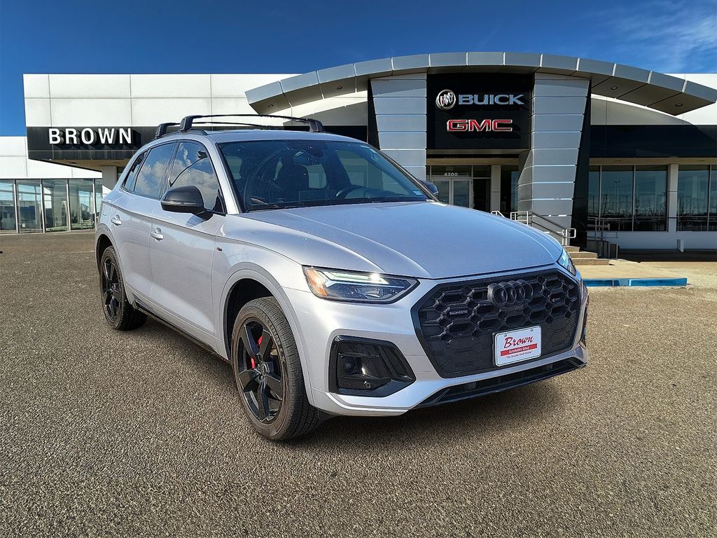 2024 Audi Q5 45 Premium Plus's photo