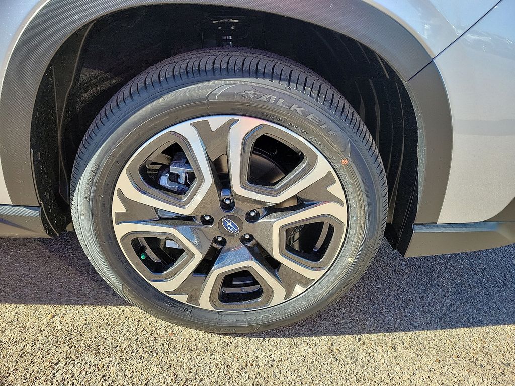 2026 Subaru Ascent Limited - Photo 14