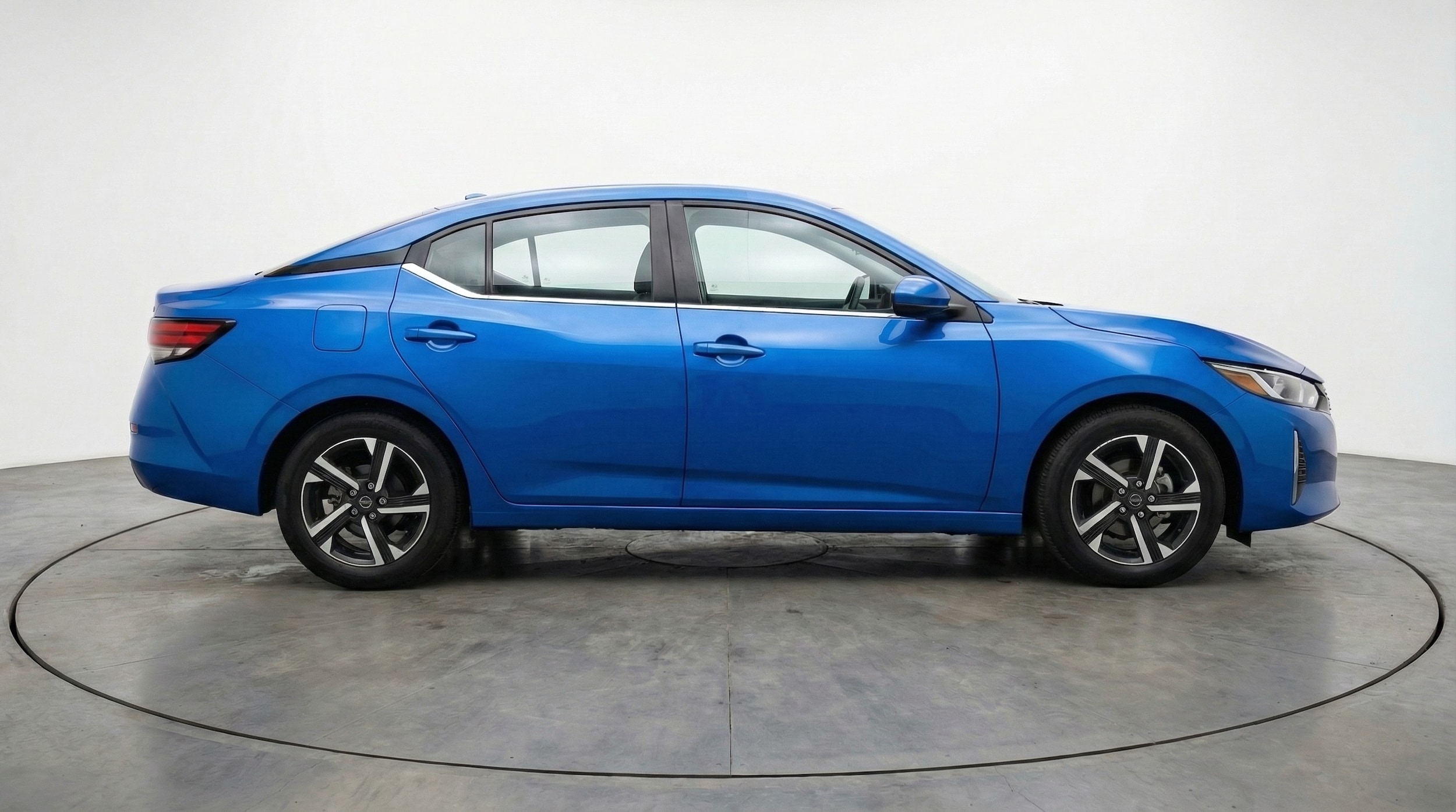 2025 Nissan Sentra SV - Photo 8