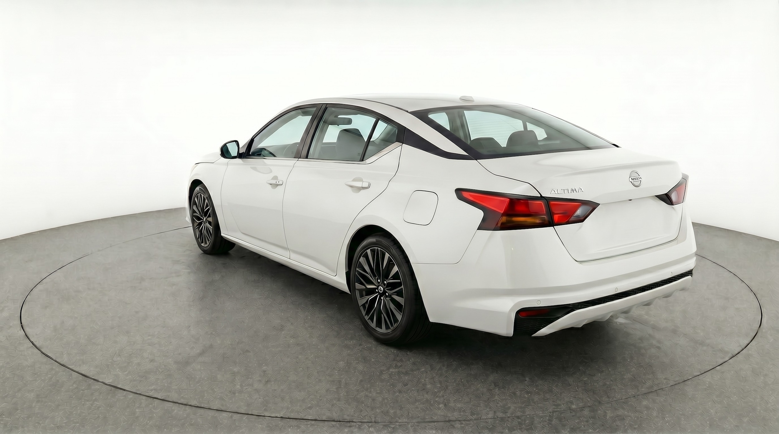 Thumbnail: 2025 Nissan Altima - 5