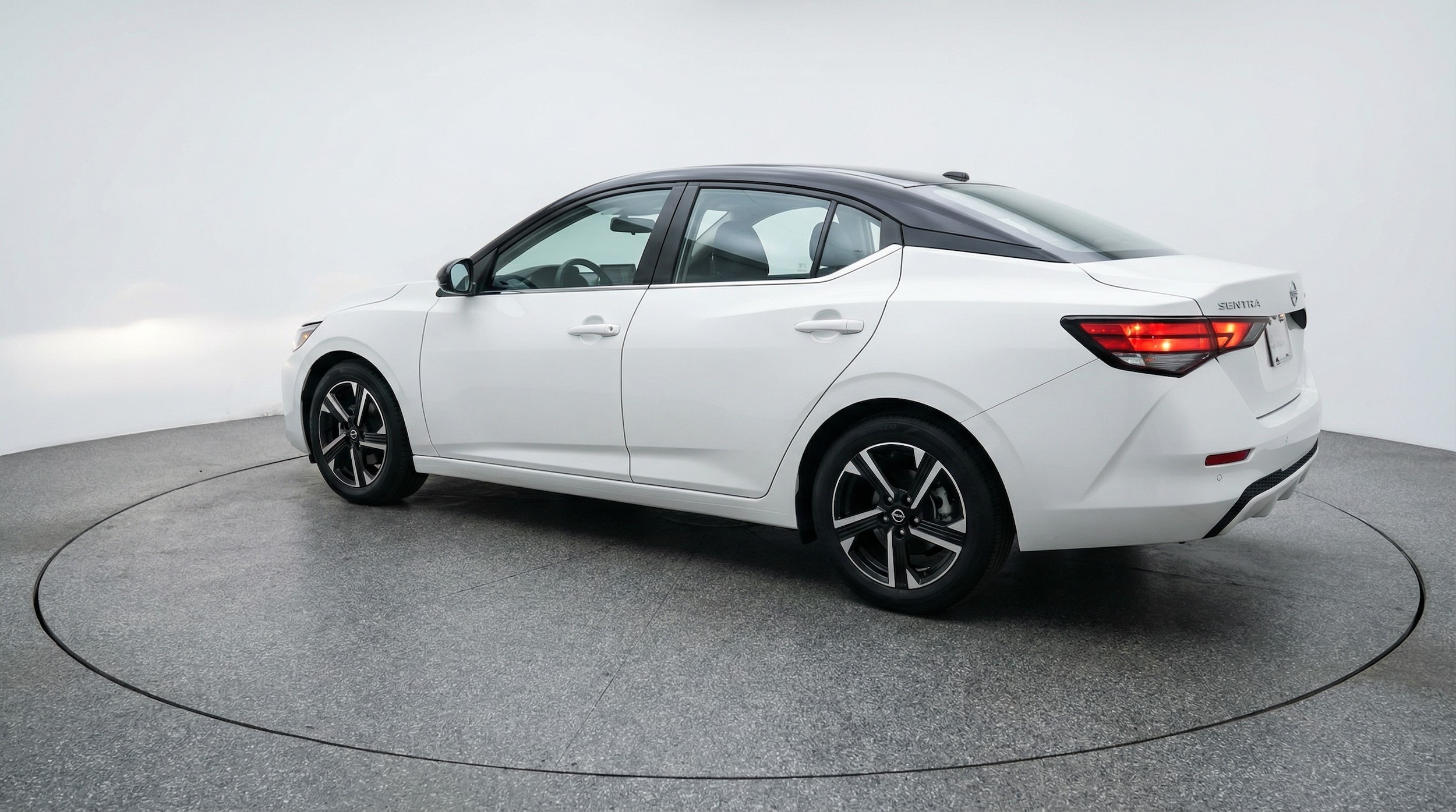 Thumbnail: 2025 Nissan Sentra - 5