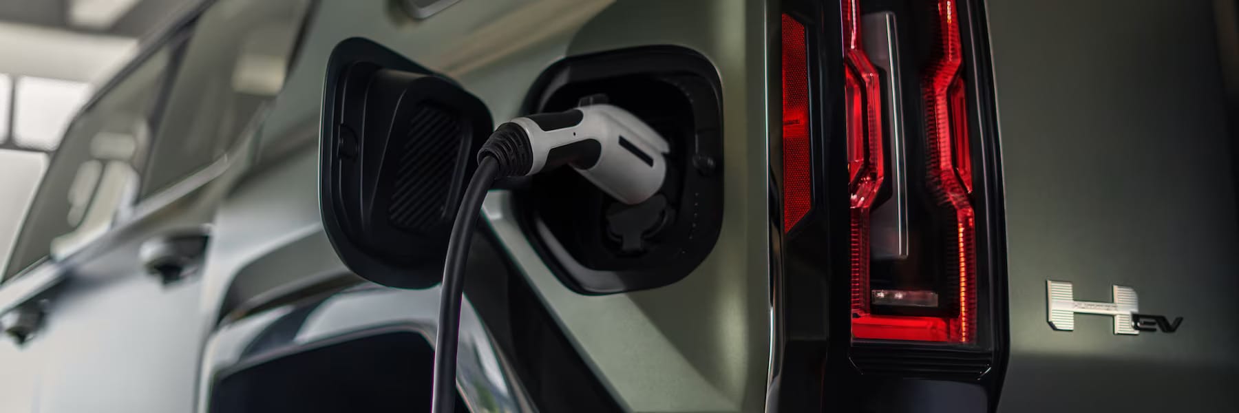 How Does the 2024 GMC HUMMER EV SUV Powertrain Work?