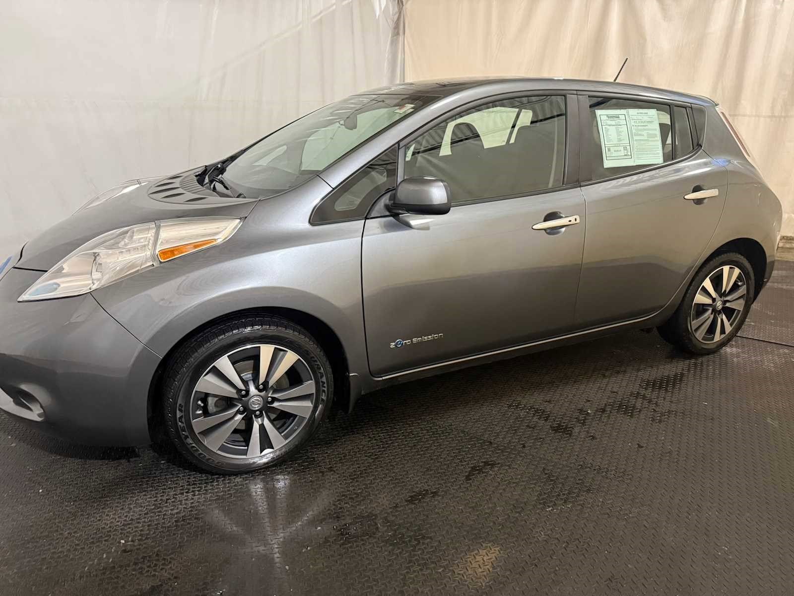 Used 2016 Nissan LEAF SV with VIN 1N4BZ0CP4GC302168 for sale in Brunswick, OH