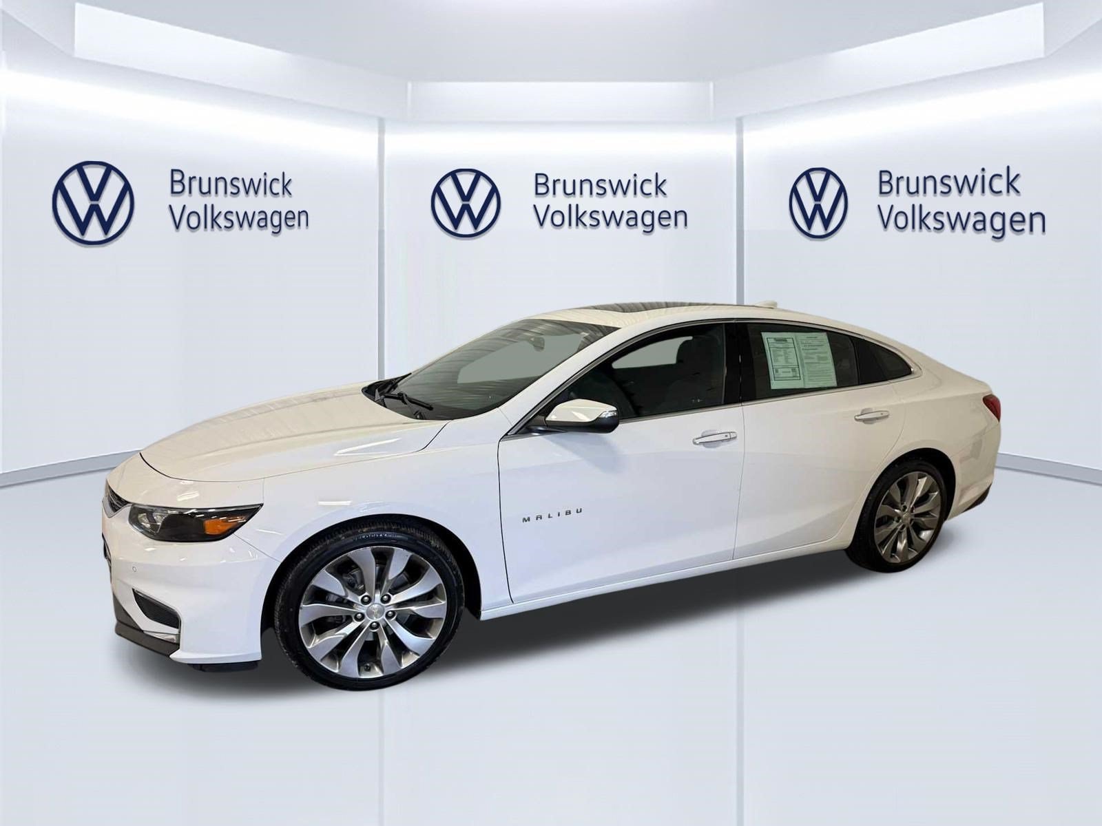 Used 2017 Chevrolet Malibu Premier with VIN 1G1ZH5SX3HF216983 for sale in Brunswick, OH