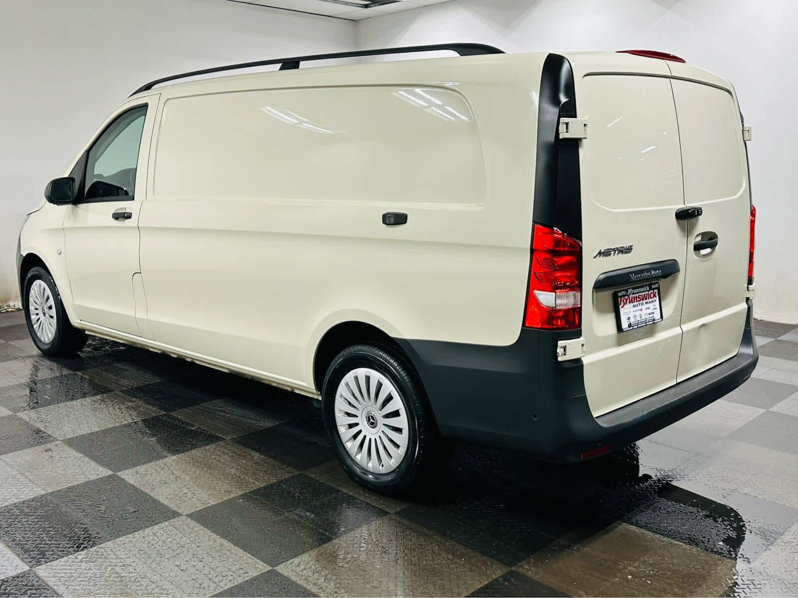 2021 Mercedes Benz Metris Cargo Van photo 4