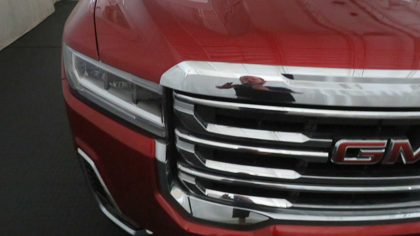 2023 Gmc Acadia SLE photo 3