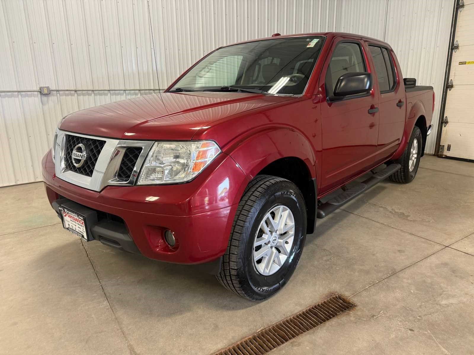 Cayenne Red 2016 Nissan Frontier Pickup Truck Four-Wheel Drive Automatic