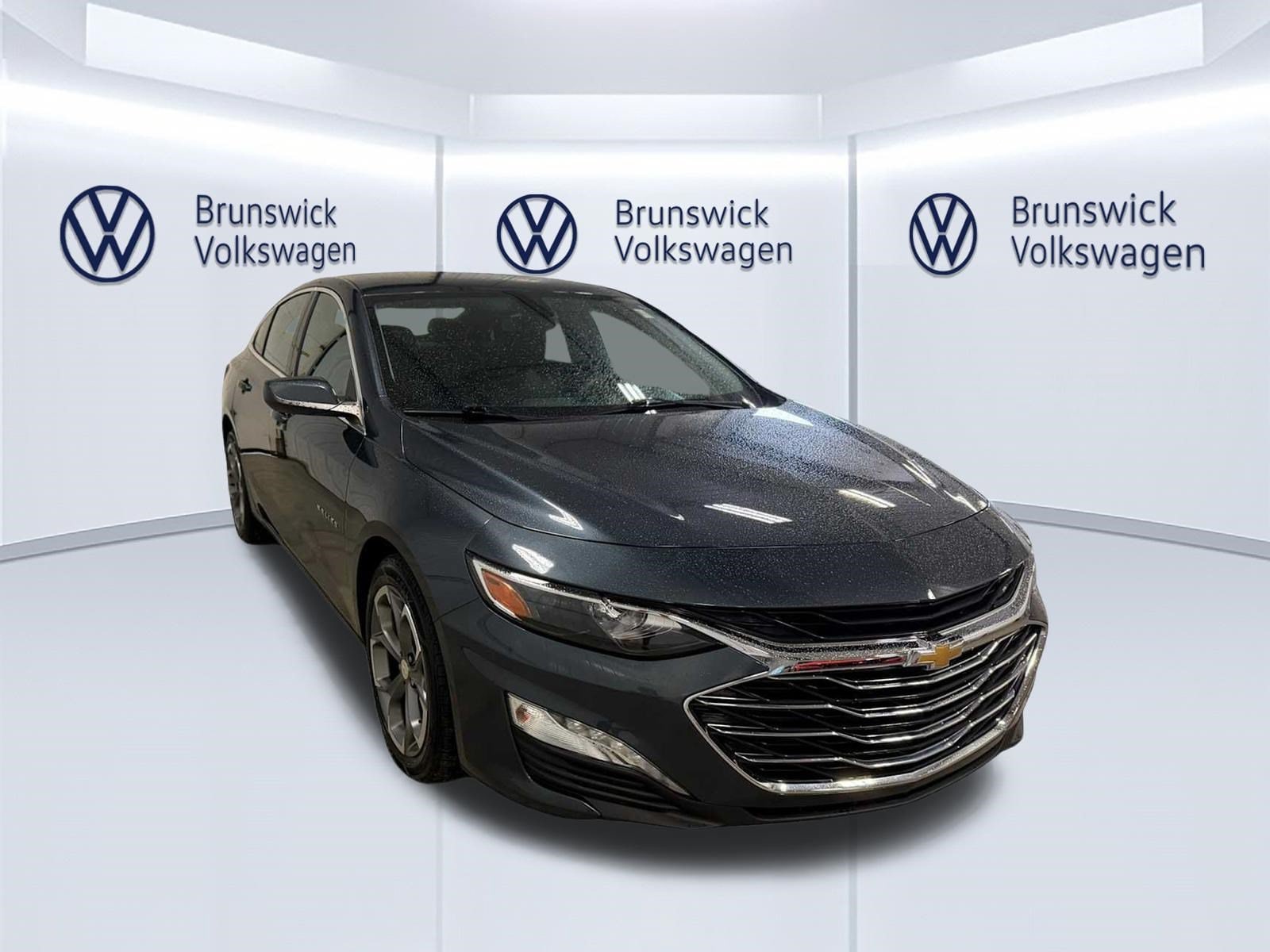Used 2020 Hyundai Elantra Value Edition with VIN KMHD84LF2LU077687 for sale in Brunswick, OH